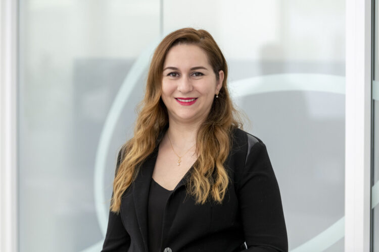 Amel Houidef -Conseillère principale, Services aux entreprises-Fédération des chambres de commerce du Québec